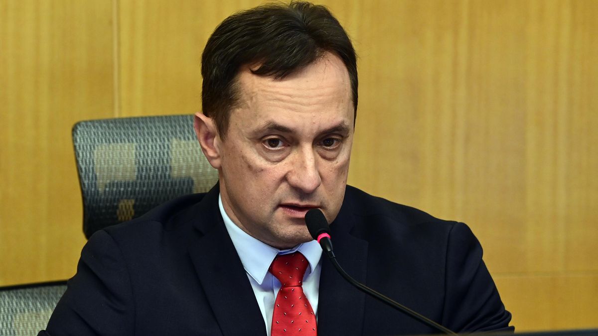 Novým hejtmanem Karlovarského kraje byl zvolen Petr Kubis